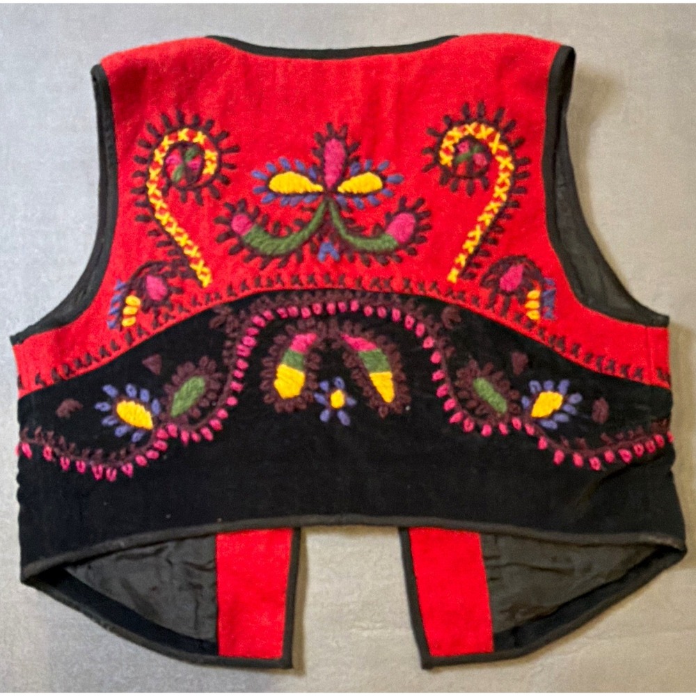 VTG French Connection Wool Blend Embroidered Vest Red Black Floral Boho Women L